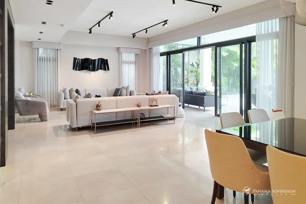 5 Bedroom House in Rio Hato - photo 12