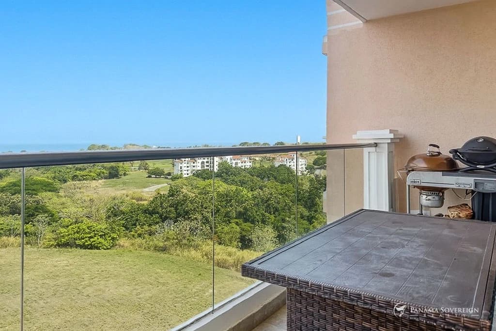5 Bedroom Condo in San Carlos - photo 24