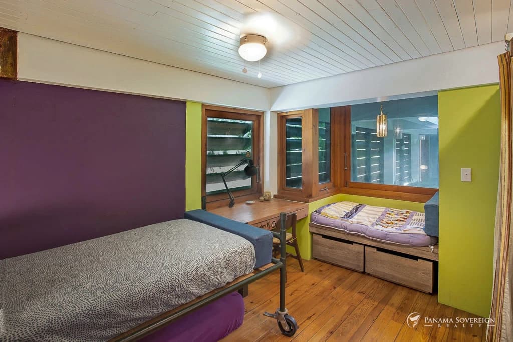 4 Bedroom House in Canal Zone - photo 41