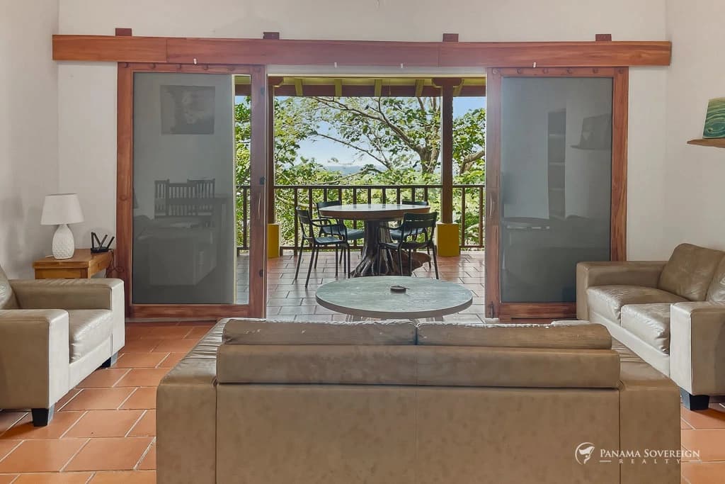 2 Bedroom House in Cambutal - photo 11