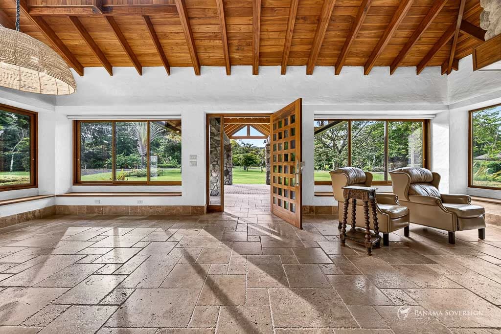 5 Bedroom House in El Valle de Anton - photo 13