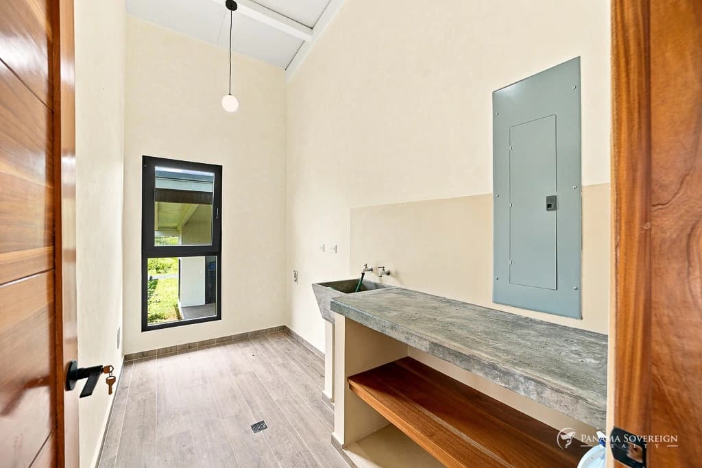 3 Bedroom House in Pedasi - photo 16