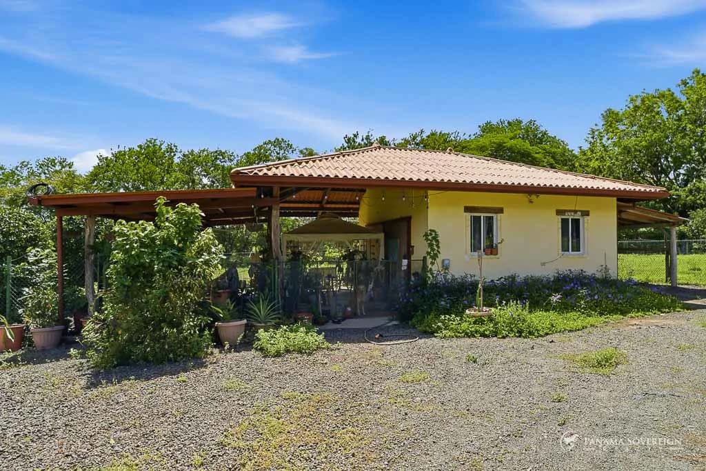 4 Bedroom House in Pedasi - photo 7