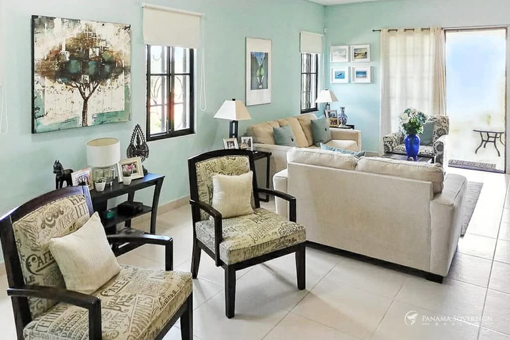 4 Bedroom House in San Carlos - photo 7