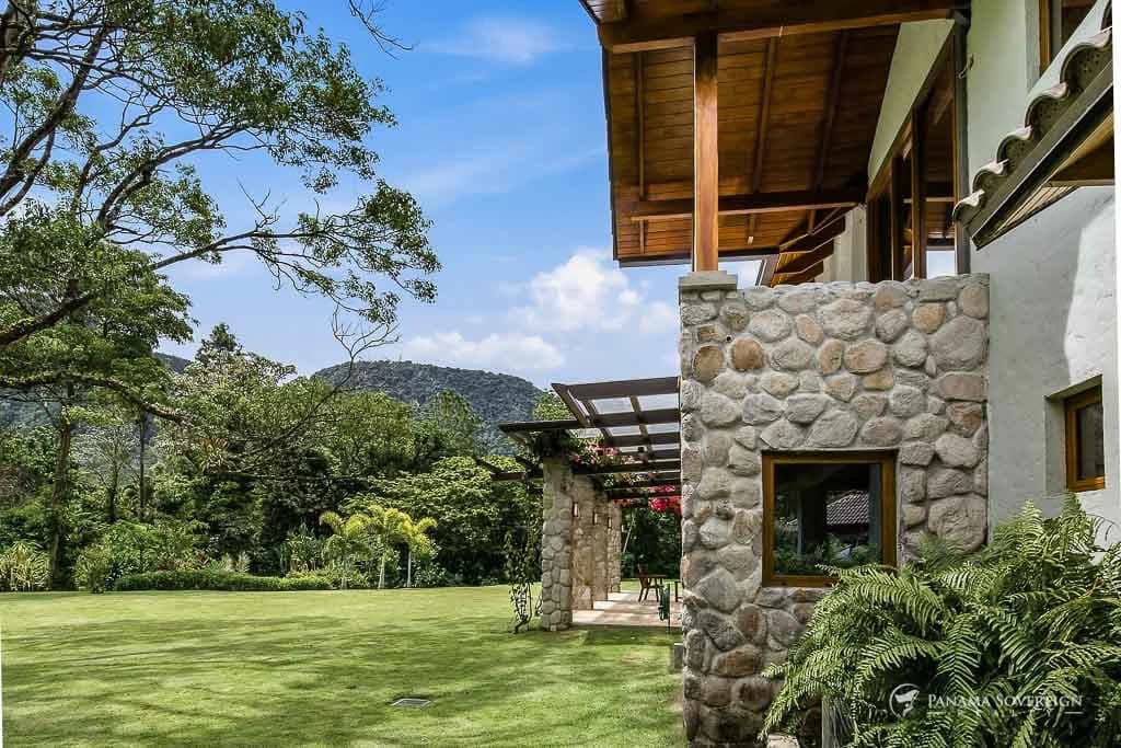 5 Bedroom House in El Valle de Anton - photo 23