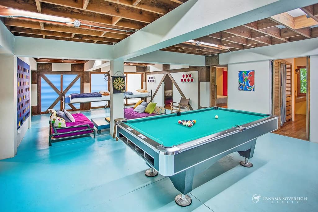 4 Bedroom House in Canal Zone - photo 29