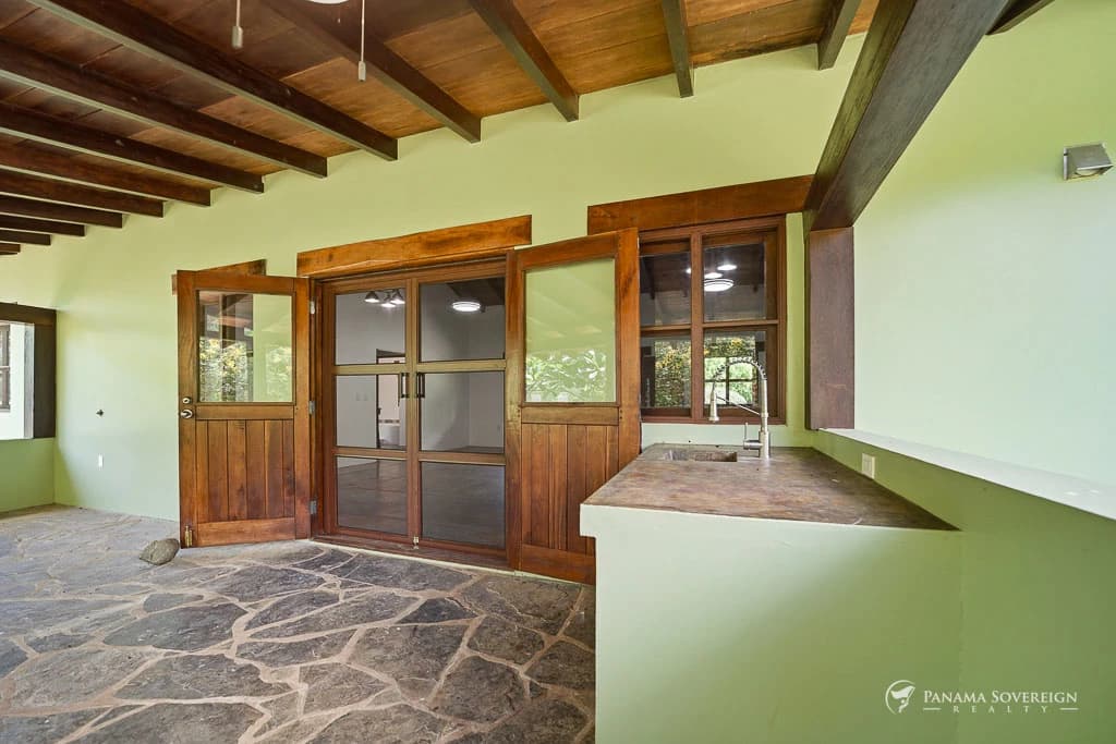 4 Bedroom House in Pedasi - photo 20