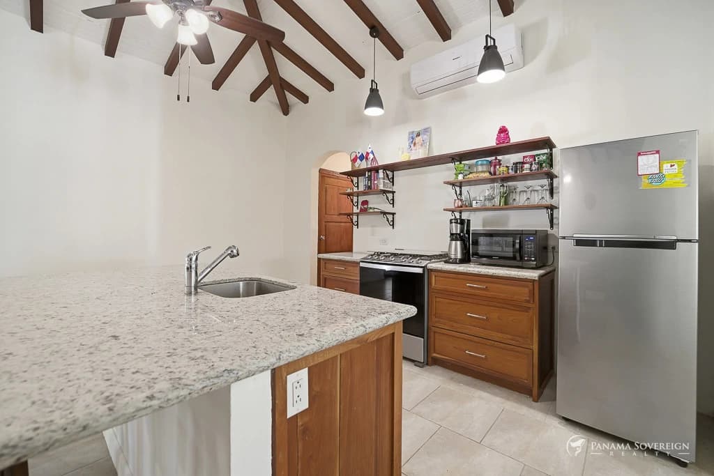 3 Bedroom House in Los Destiladeros - photo 11
