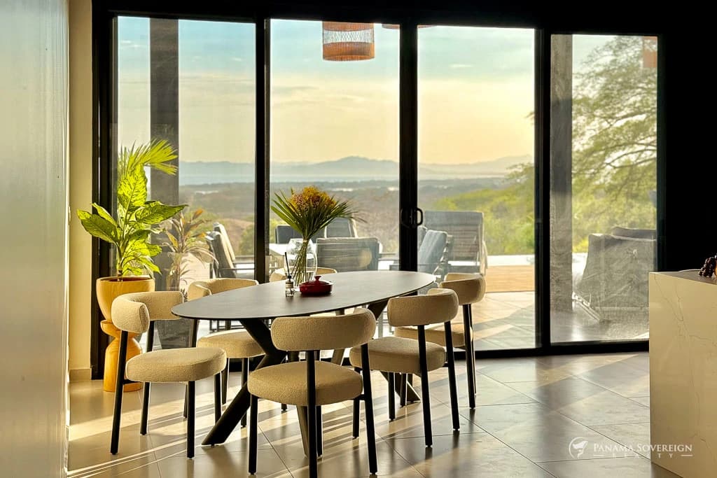 3 Bedroom House in Canas - photo 3