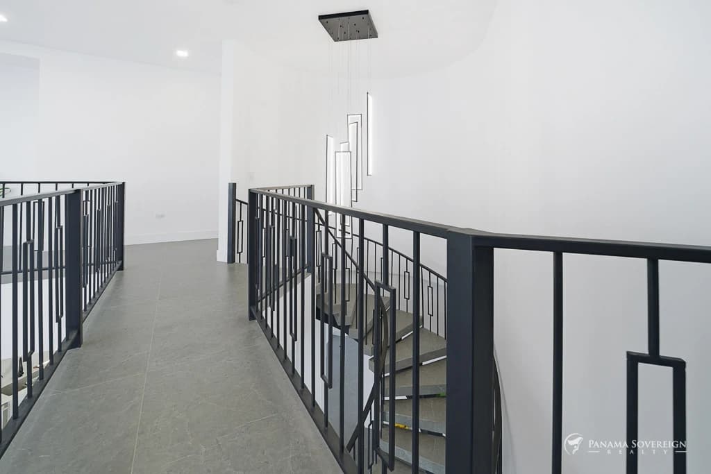 3 Bedroom House in Los Destiladeros - photo 28