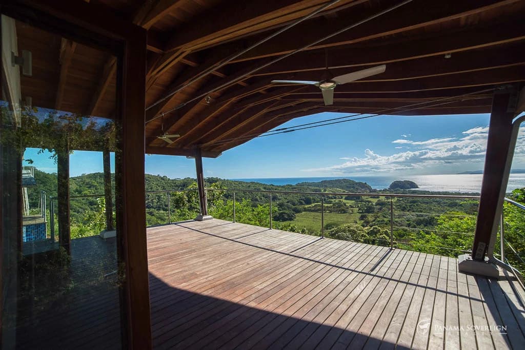 4 Bedroom House in Playa Venao - photo 2