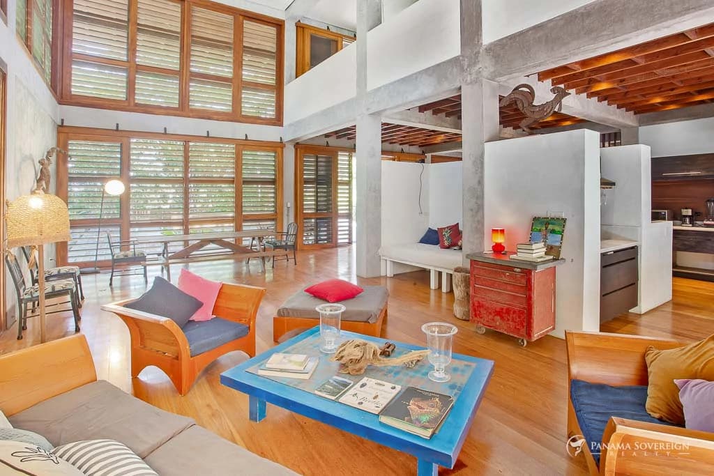 4 Bedroom House in Canal Zone - photo 13