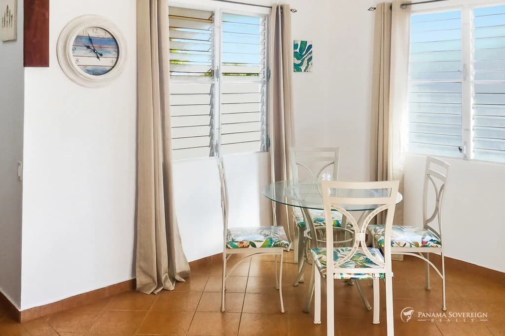 5 Bedroom House in Pedasi - photo 8