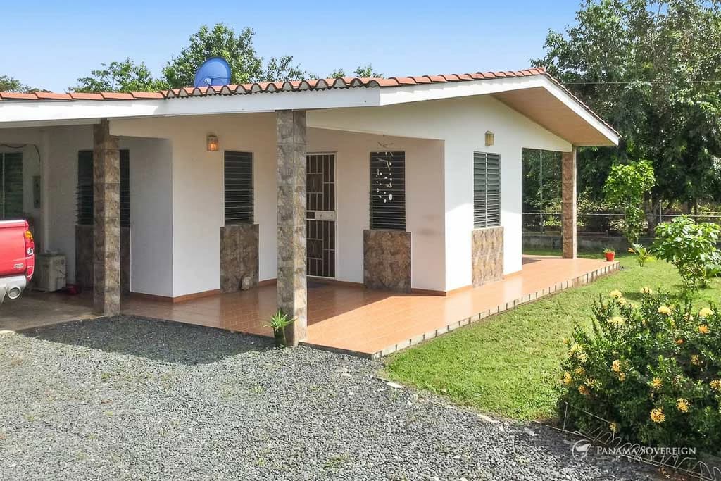 5 Bedroom House in Pedasi - photo 1