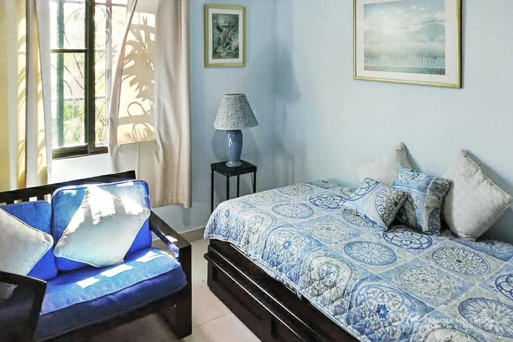 4 Bedroom House in San Carlos - photo 15