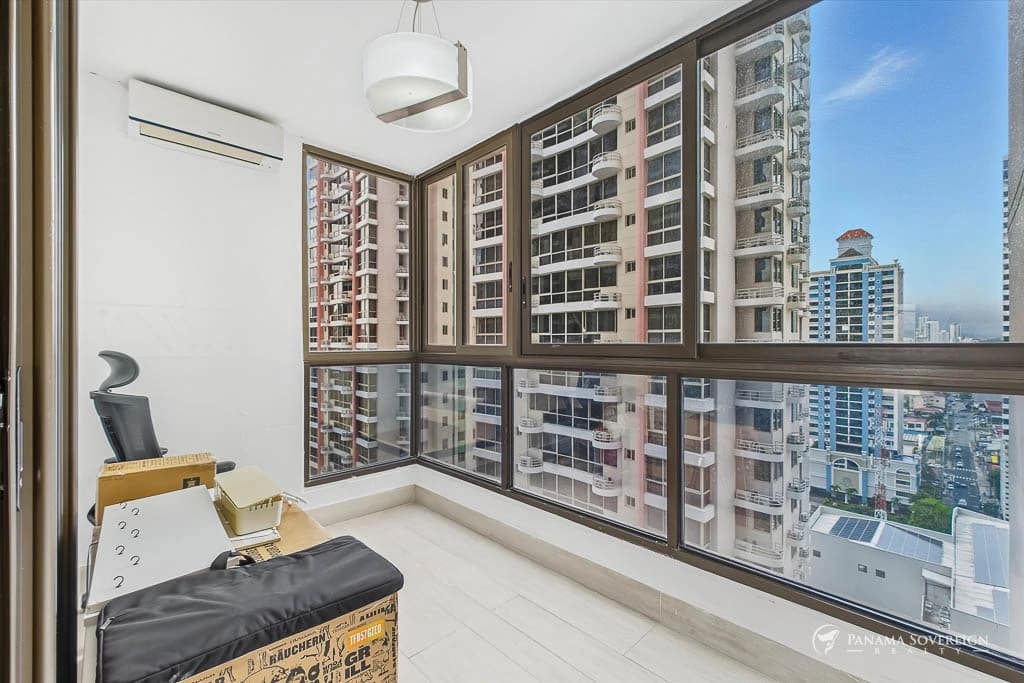 3 Bedroom Condo in San Francisco - photo 9
