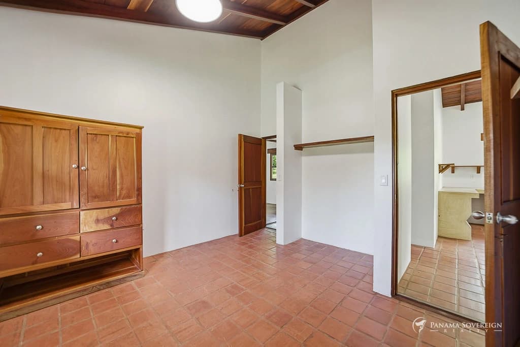 4 Bedroom House in Pedasi - photo 22