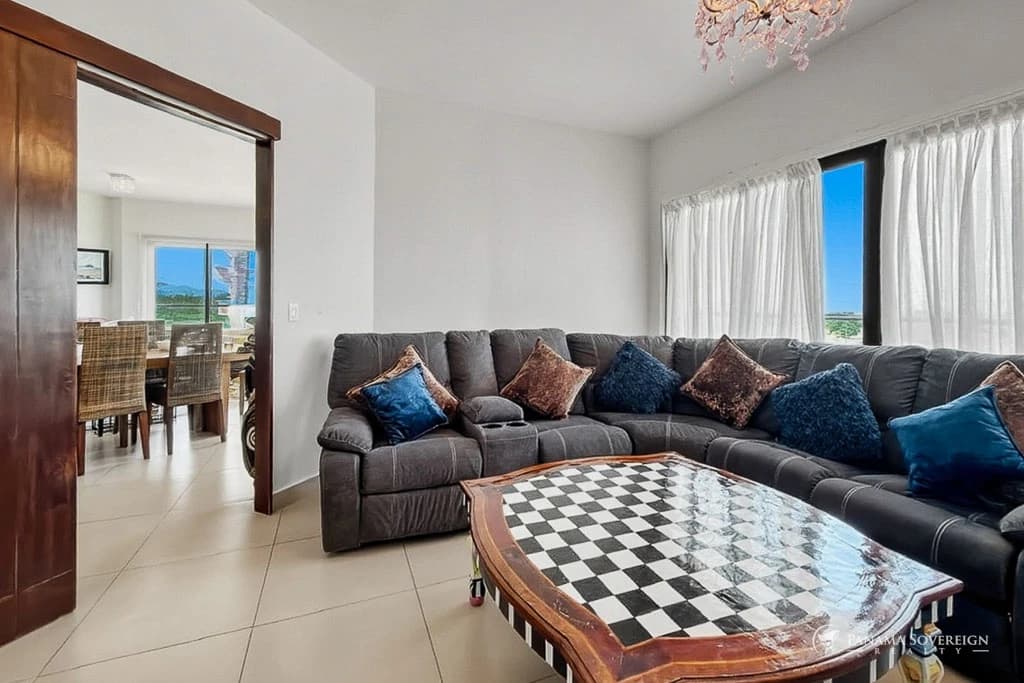 5 Bedroom Condo in San Carlos - photo 11