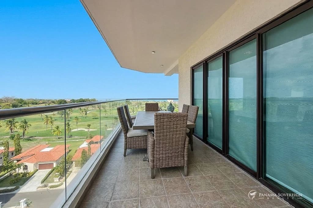 5 Bedroom Condo in San Carlos - photo 29