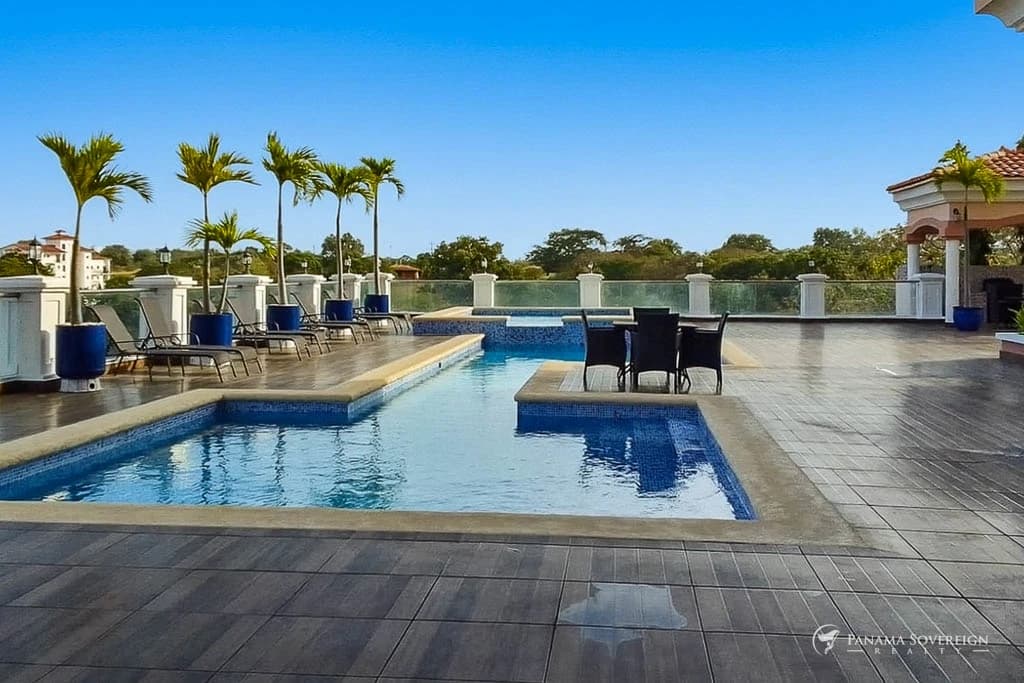 5 Bedroom Condo in San Carlos - photo 54