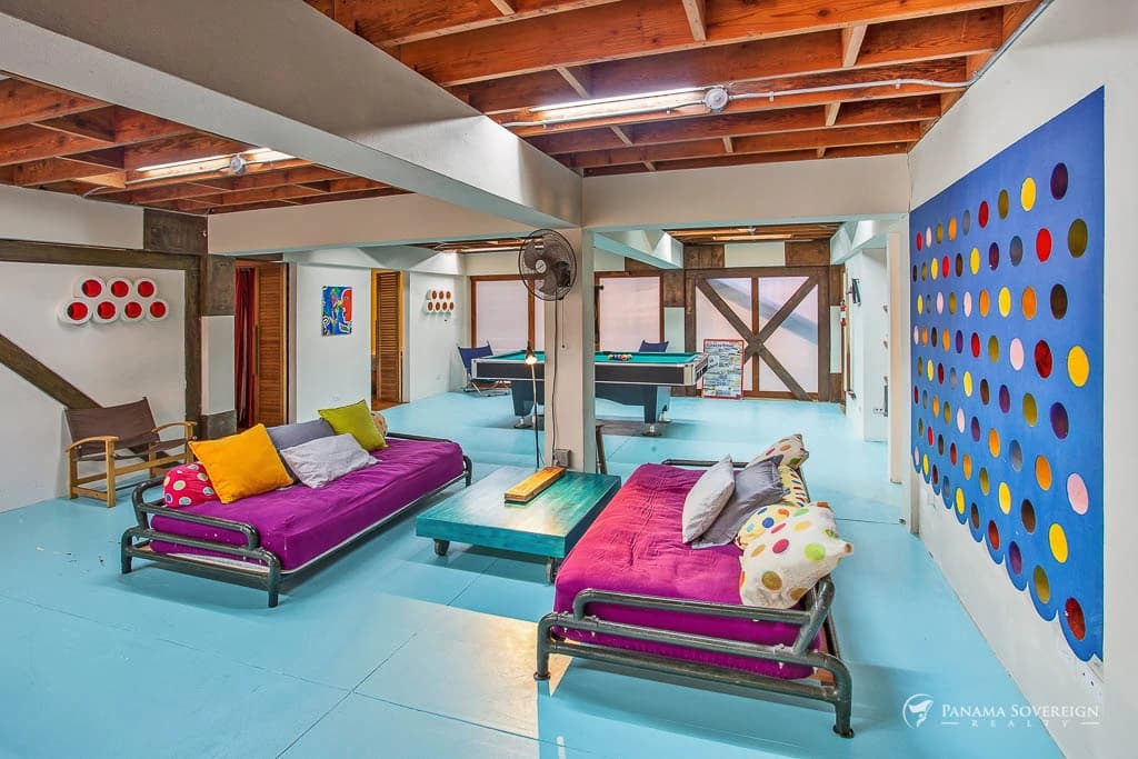 4 Bedroom House in Canal Zone - photo 32