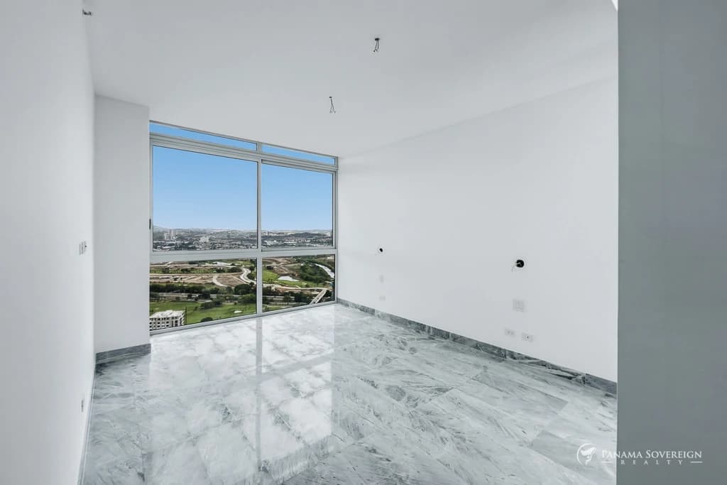 4 Bedroom Condo in Santa Maria - photo 18