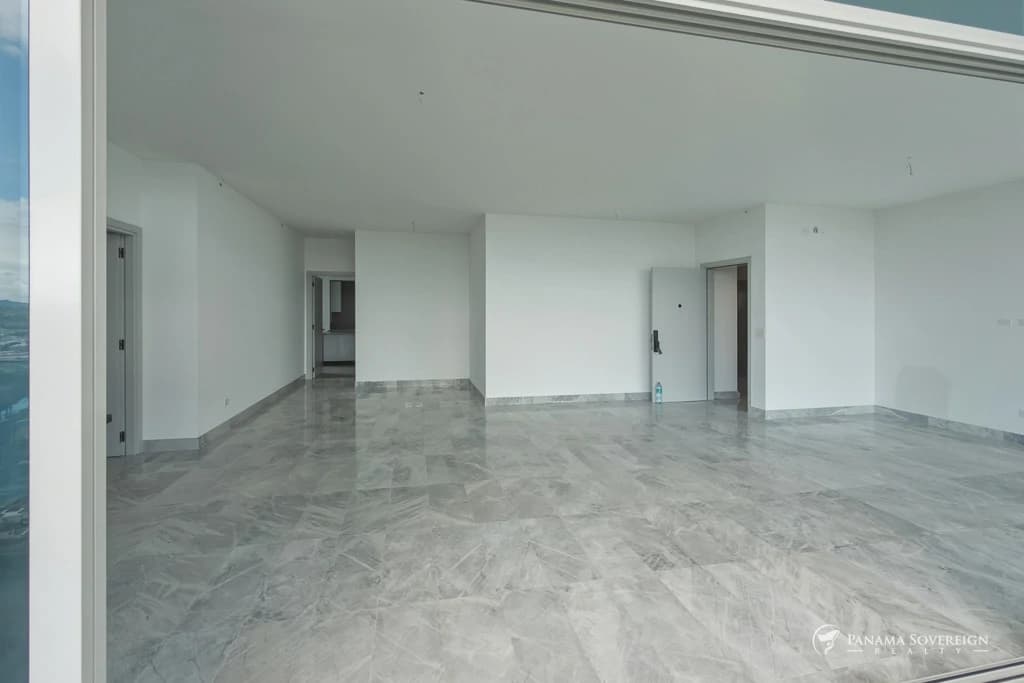 4 Bedroom Condo in Santa Maria - photo 25