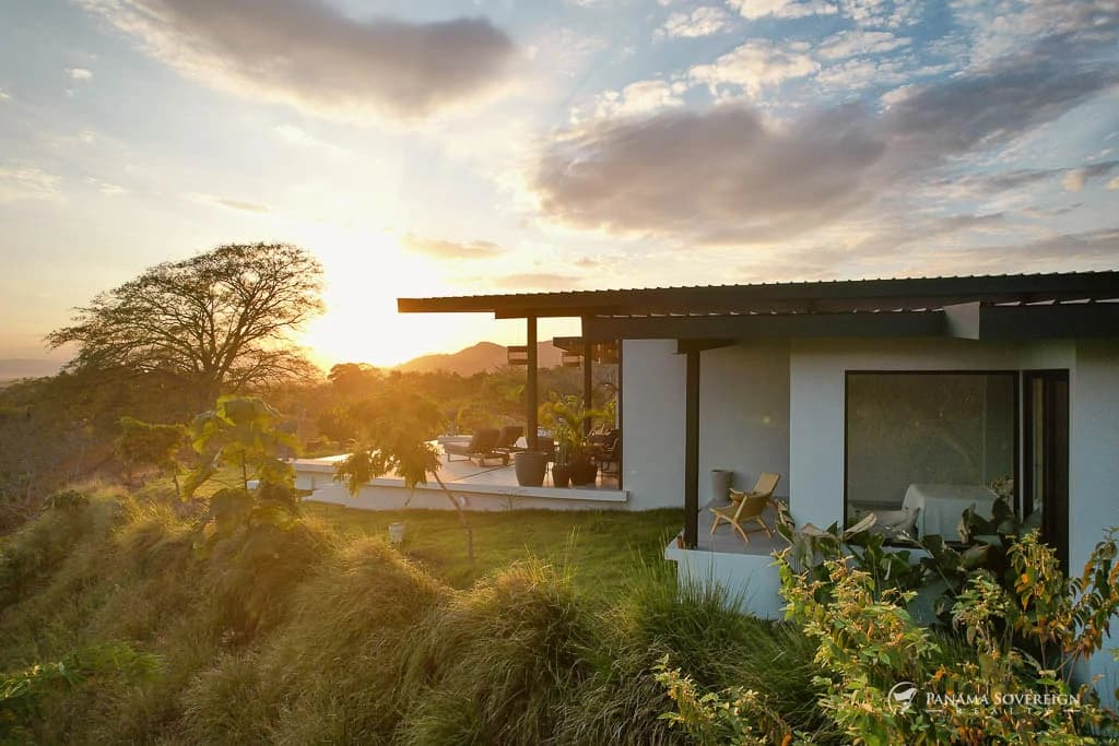 3 Bedroom House in Canas - photo 31