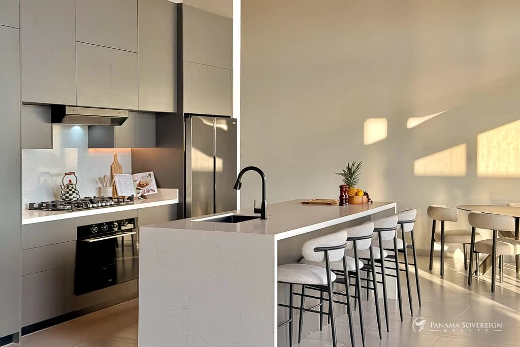3 Bedroom House in Canas - photo 6