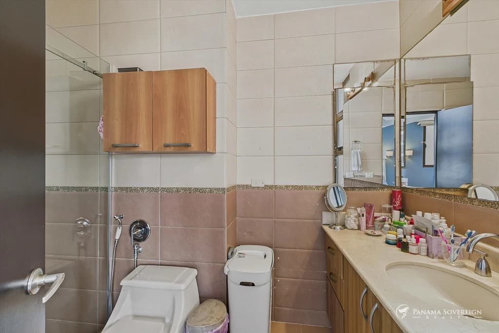 3 Bedroom Condo in San Francisco - photo 20