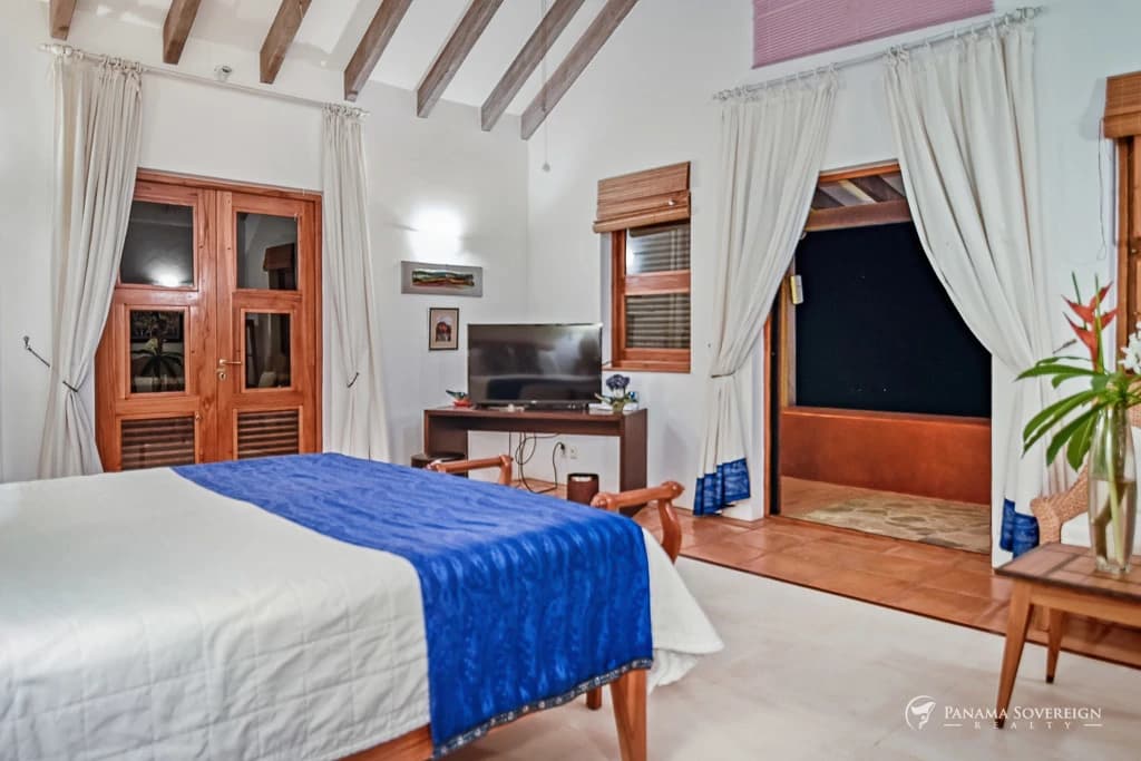7 Bedroom House in Los Destiladeros - photo 24