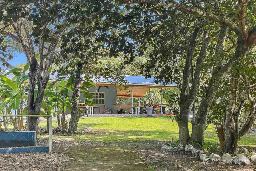 3 Bedroom House in San Carlos - photo 22
