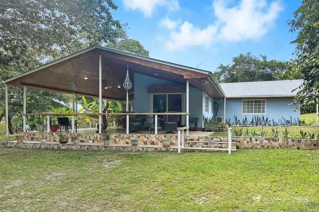 3 Bedroom House in San Carlos - photo 13