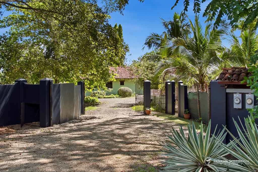 4 Bedroom House in Pedasi - photo 38