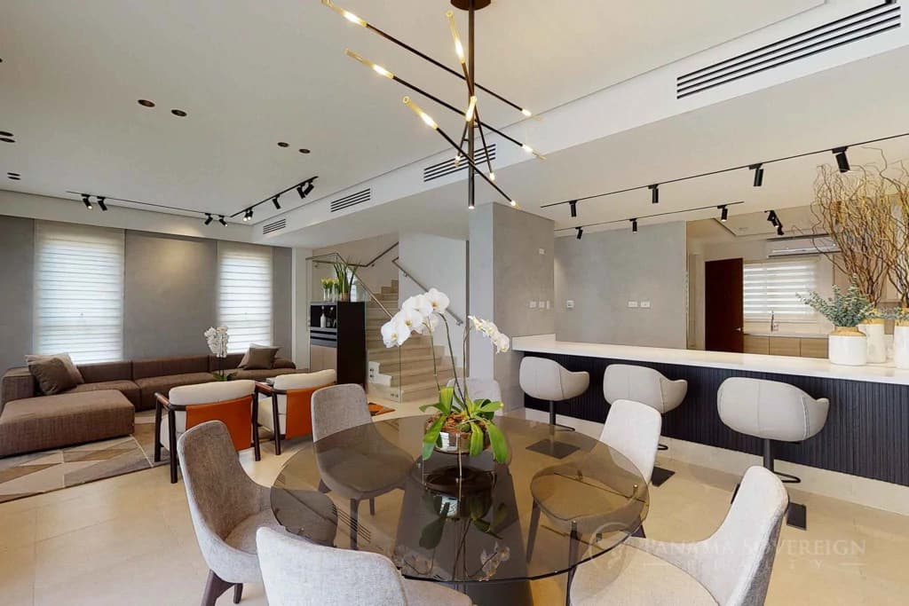 4 Bedroom Condo in Santa Maria - photo 22