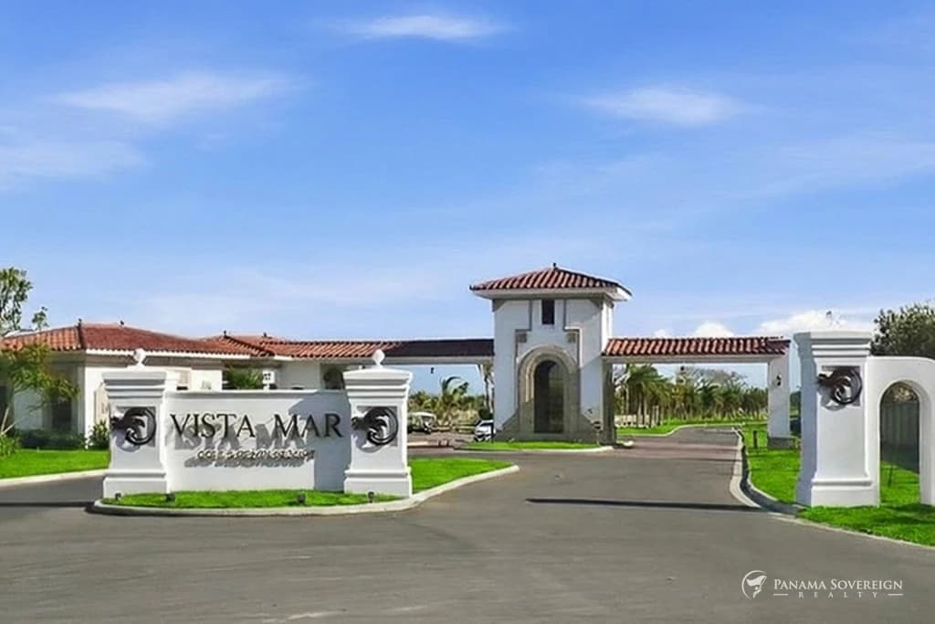 5 Bedroom House in San Carlos - photo 4
