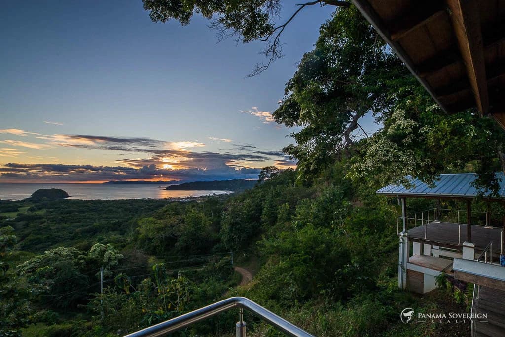 4 Bedroom House in Playa Venao - photo 40
