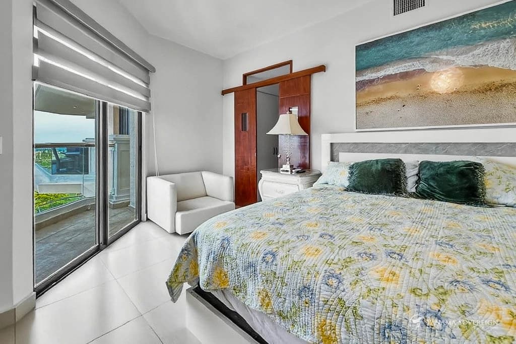 5 Bedroom Condo in San Carlos - photo 47