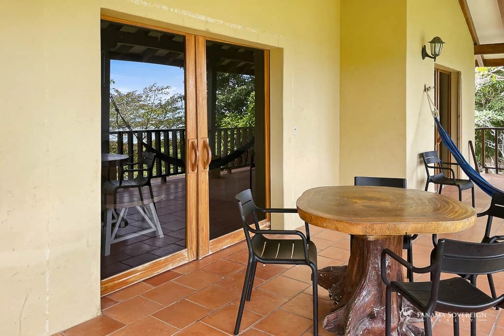 2 Bedroom House in Cambutal - photo 9