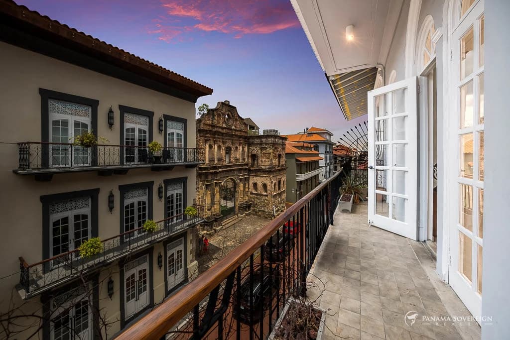 2 Bedroom Condo in Casco Viejo - photo 33