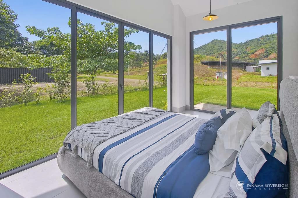 3 Bedroom House in Canas - photo 12