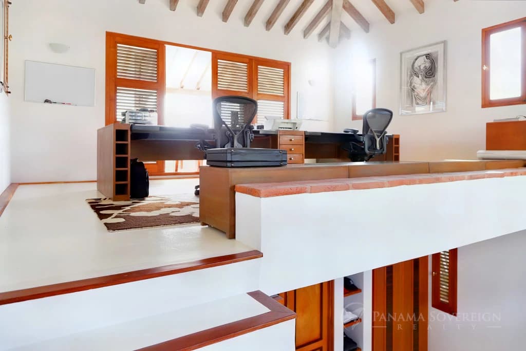 6 Bedroom House in Los Destiladeros - photo 36