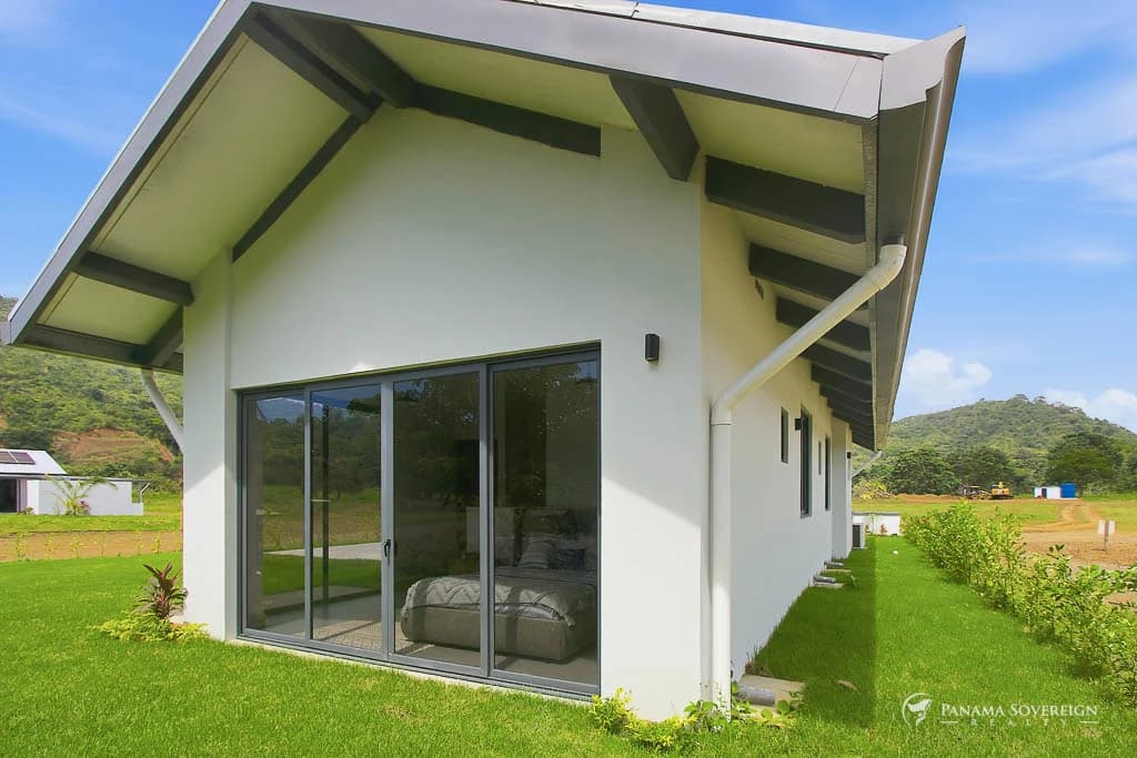 3 Bedroom House in Canas - photo 22