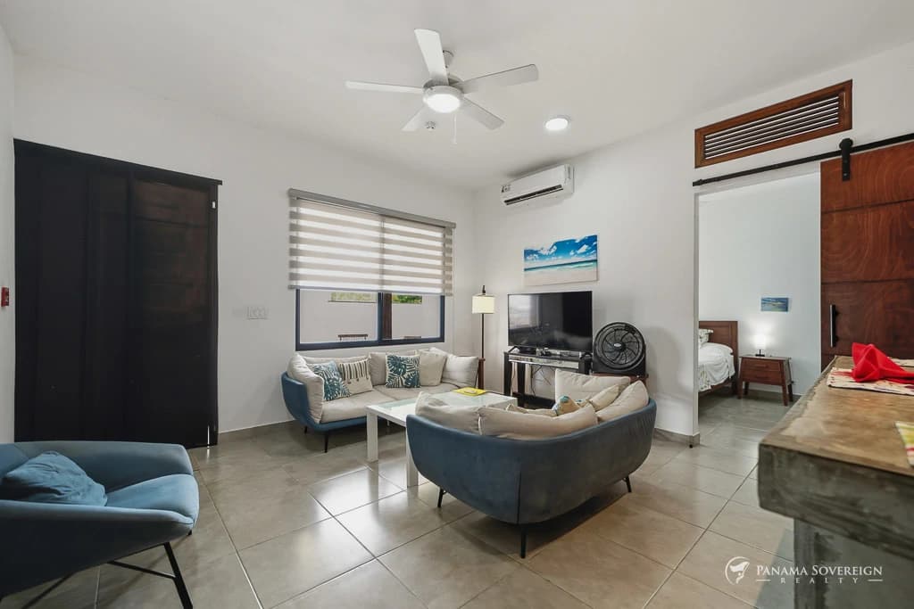 2 Bedroom House in Pedasi - photo 16