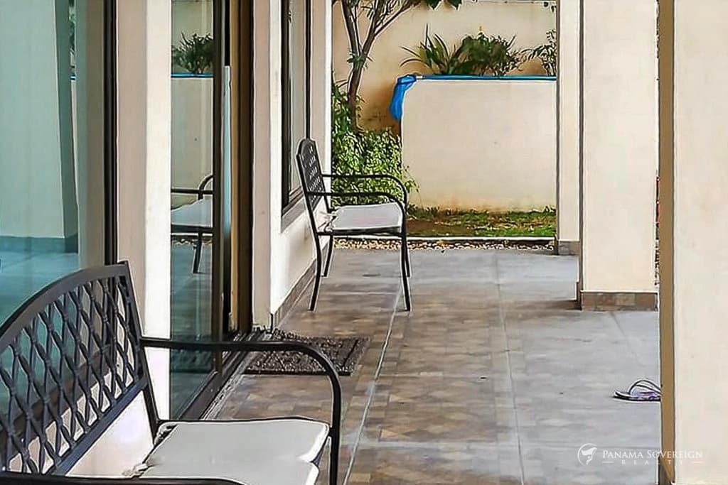 4 Bedroom House in San Carlos - photo 21