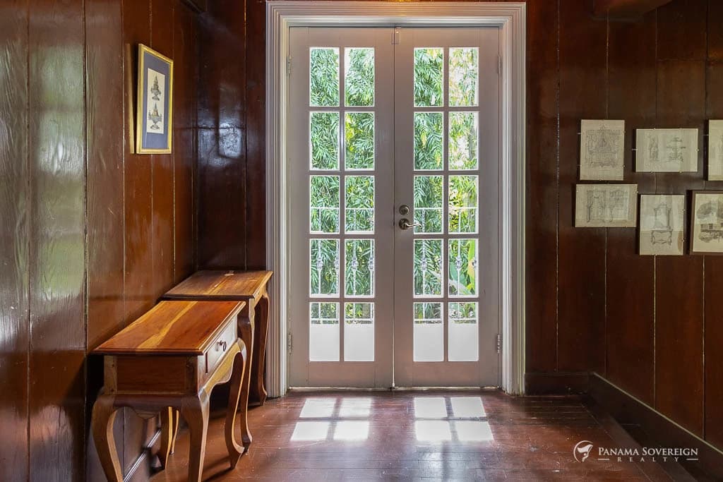 4 Bedroom House in Canal Zone - photo 15