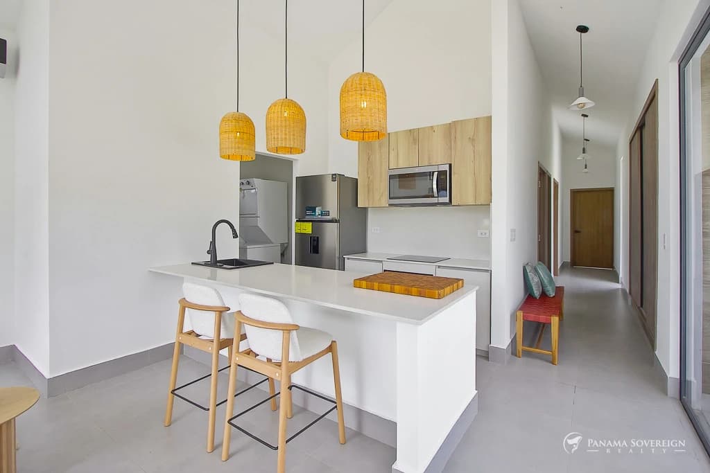 3 Bedroom House in Canas - photo 9