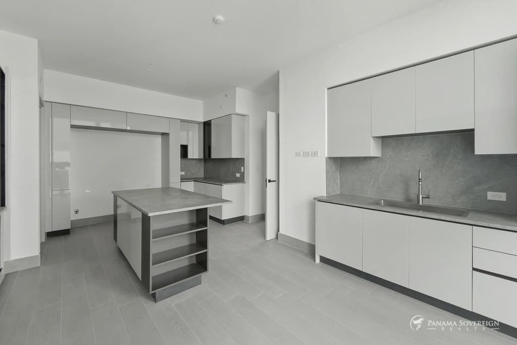 4 Bedroom Condo in Santa Maria - photo 11