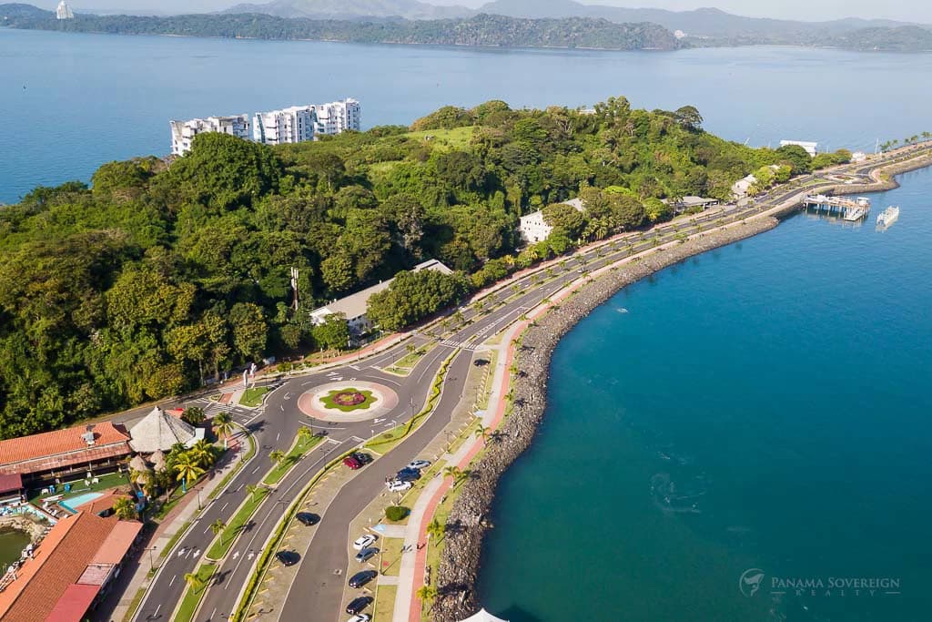 3 Bedroom Condo in Amador Causeway