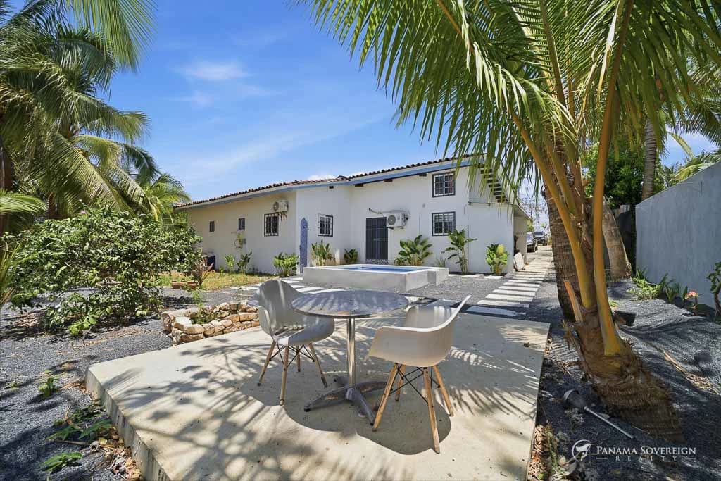 3 Bedroom House in Pedasi - photo 3